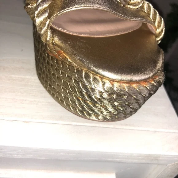 Kurt Geiger Gold Wedge Sandals - Picture 8 of 11